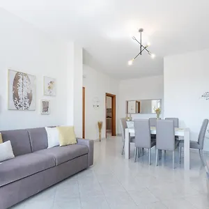  Appartamento Luminoso Con Terrazzo E Balcone - Vicino All'università